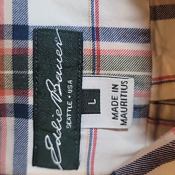 0841. Eddie Bauer ~ Men's ~ Plaid Button-Down Shirt ~ Large - Picture 12 of 12